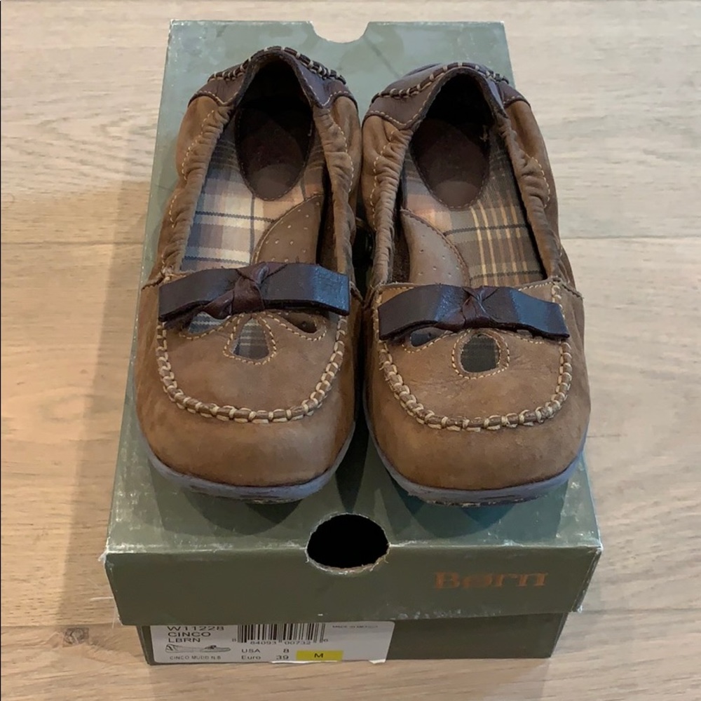 Born Cinco Loafer Brown - Sz 8